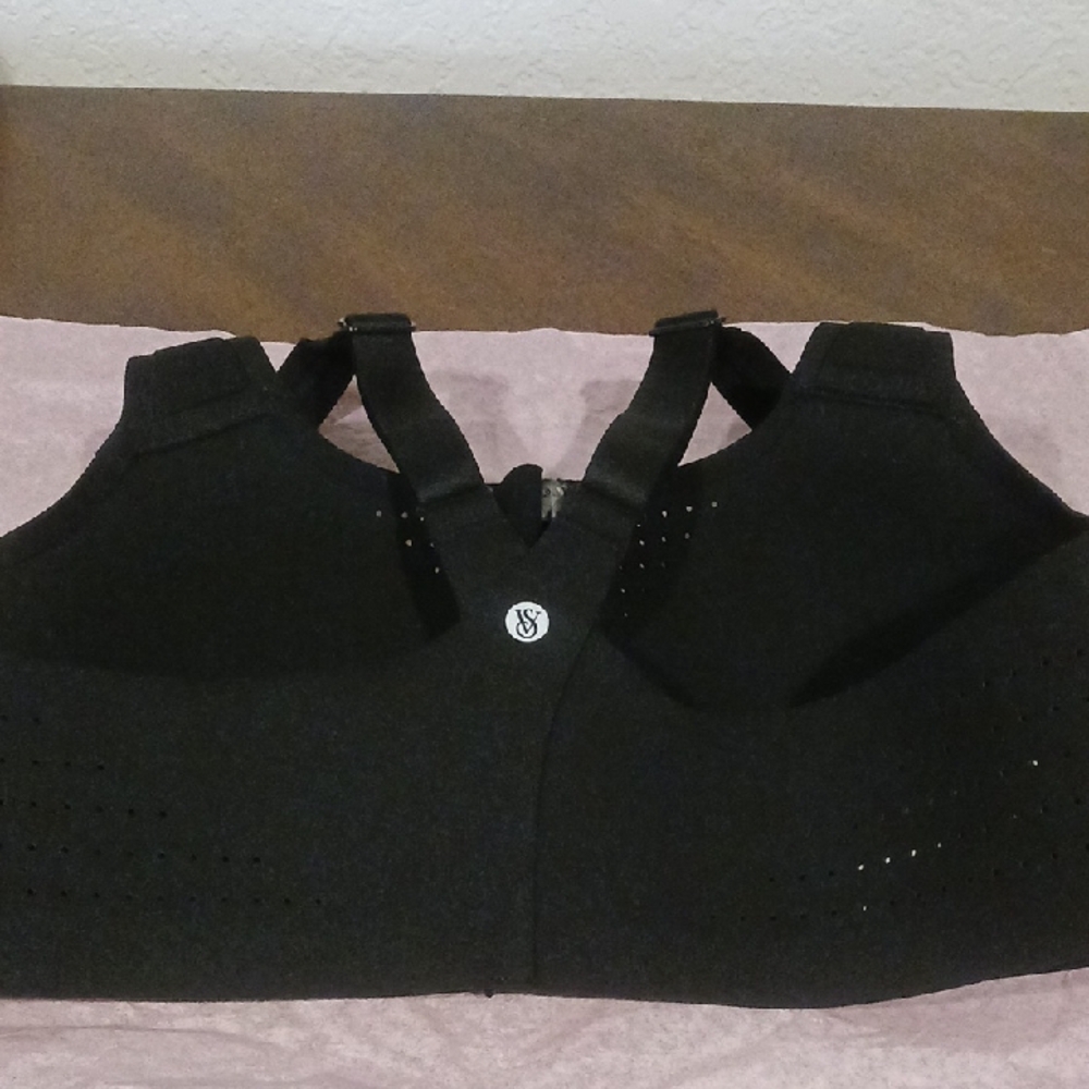 Jockey Black Zip-Front Sports Bra - Picture 11 of 13